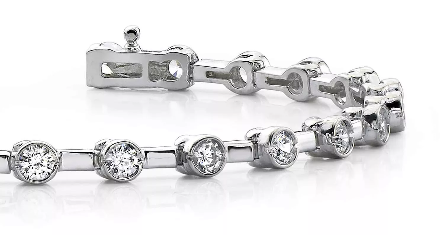 7-Inch Classic Column Link Bezel Set Bracelet 1.5 Carat Total Weight
