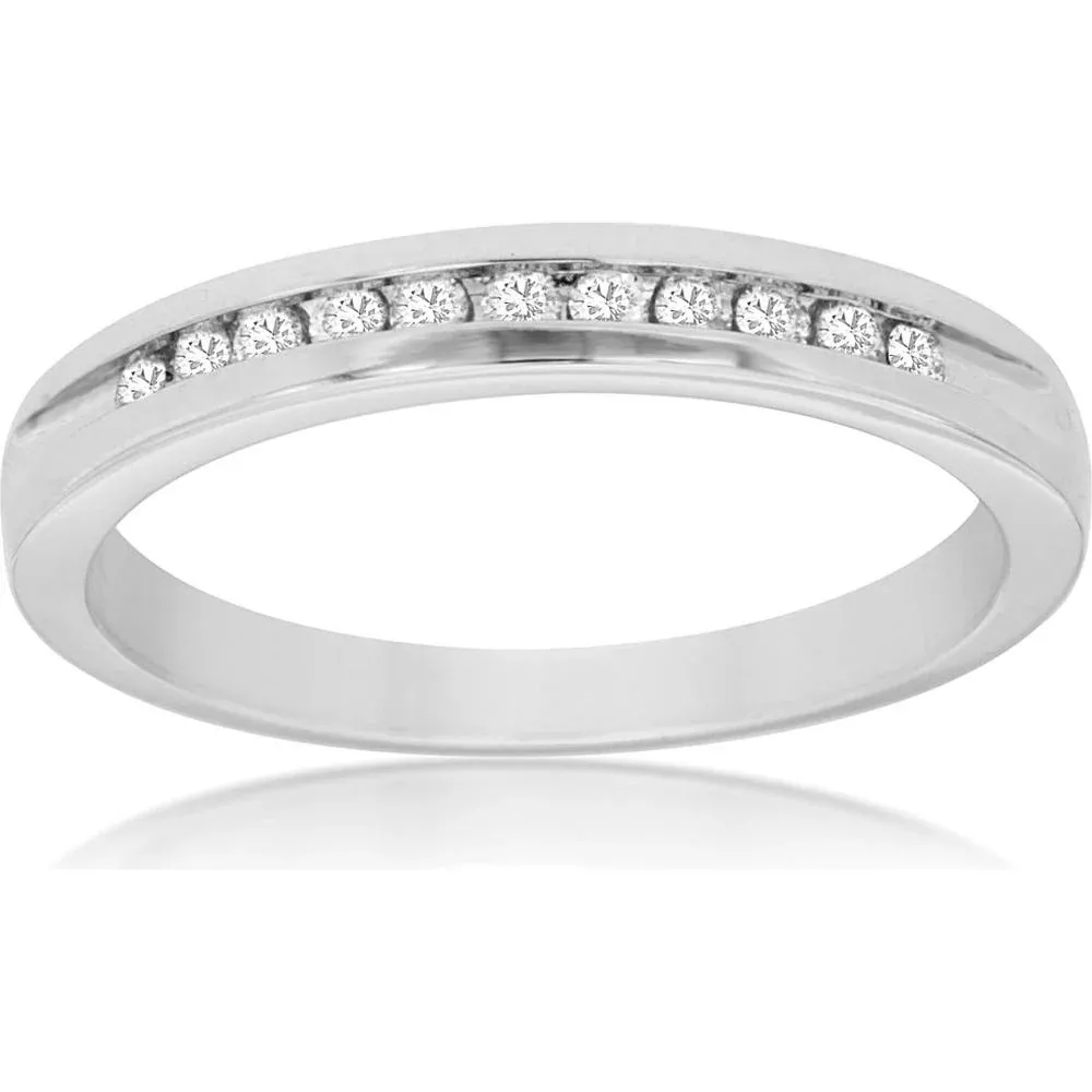 Radiant 14K White Gold Diamond Wedding Band - Symbol of Eternal Love
