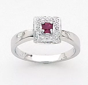 White Gold 0.43 Ct Ruby Ring Surround It By 0.04 Ct Di